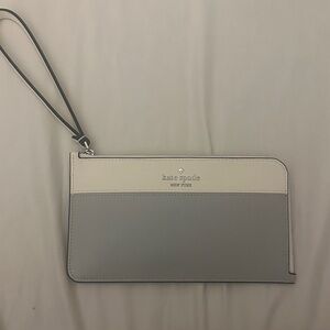 Kate Spade Two-Tone Gray and Cream Wristlet